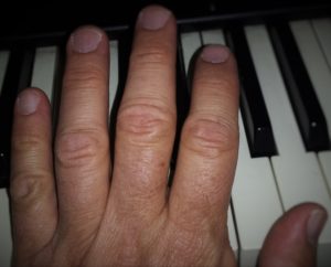 piano-hand